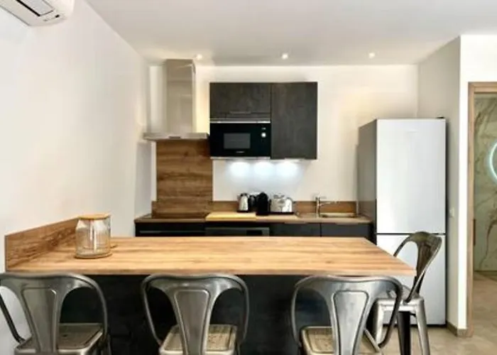 Hébergement de vacances Casa Di Macchjerolu - 8 Pers *