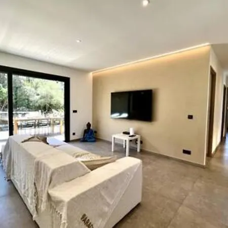 Holiday home Casa Di Macchjerolu - 8 Pers Sotta